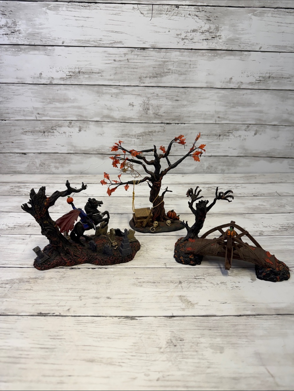 Dept 56 The legend of Sleepy Hollow 3 piece set Halloween village read